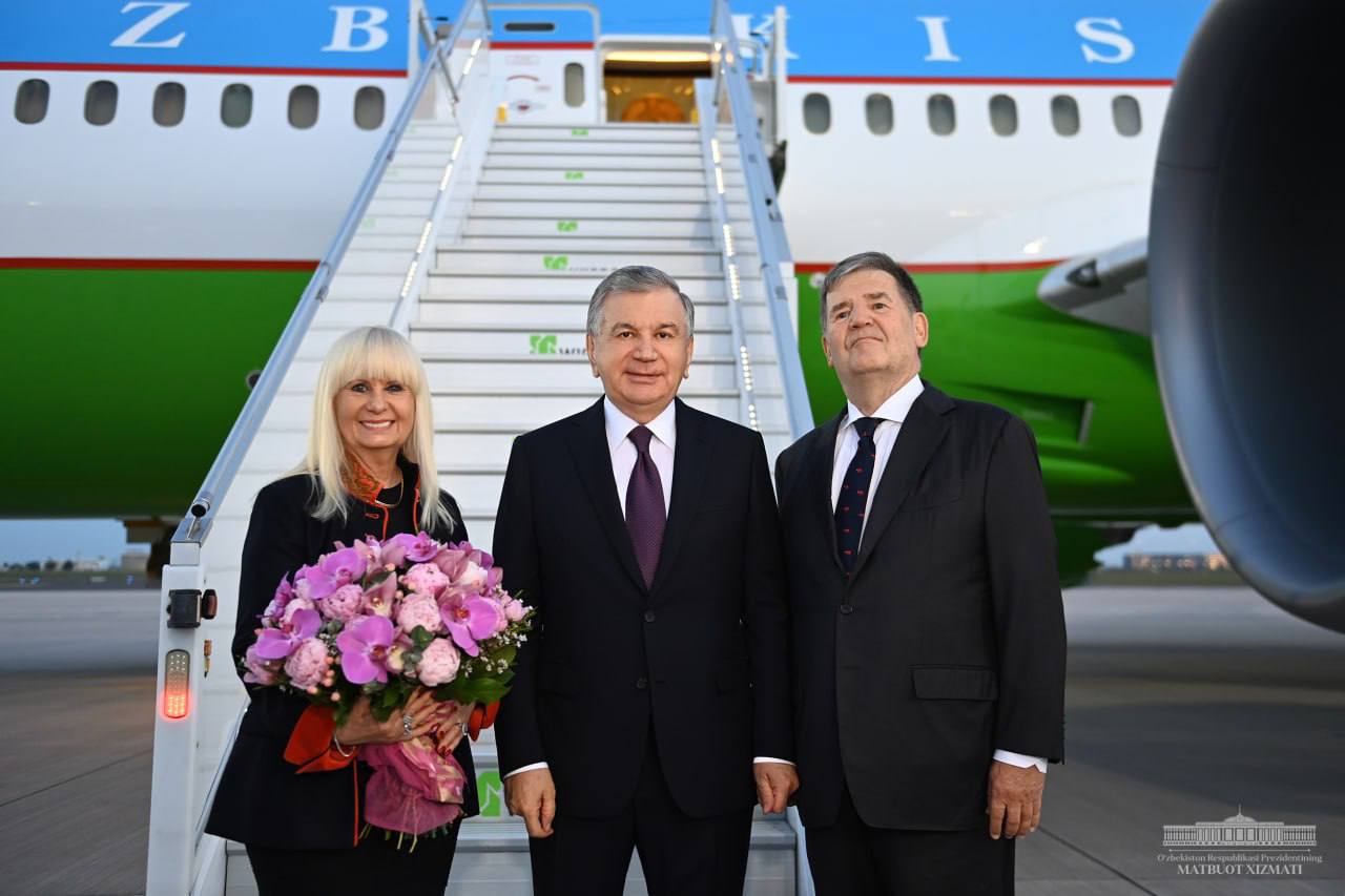 0a8cc194-ec46-b8d4-68e3-14c1a57342e8_lists_slider_6698