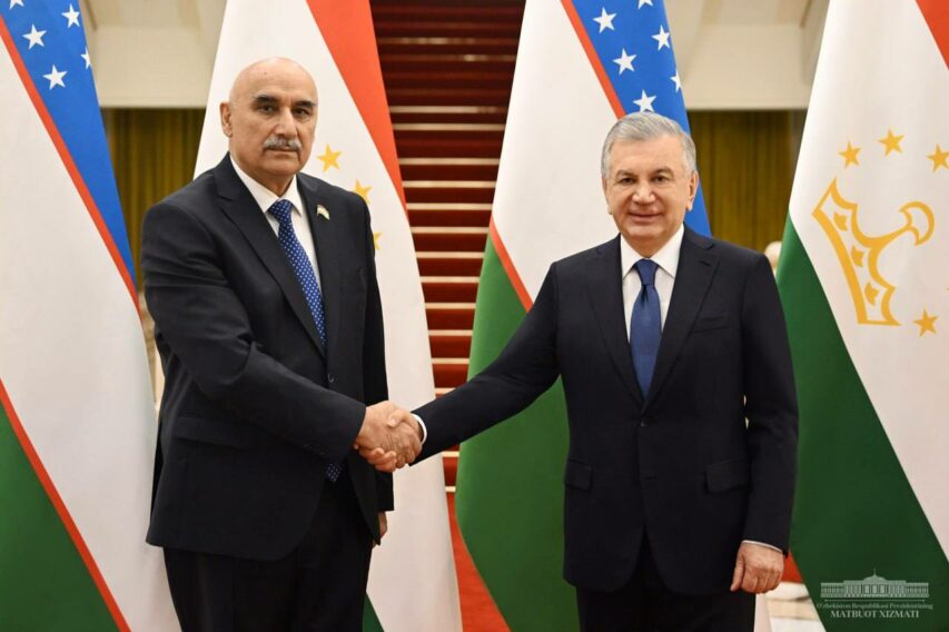 51779702-2147-ce81-58f0-37602f9d714a_lists_slider_